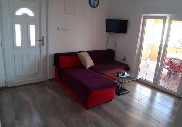 Chorvátsko - Apartmán len 150m od mora 2x spálňa s výhľadom na more