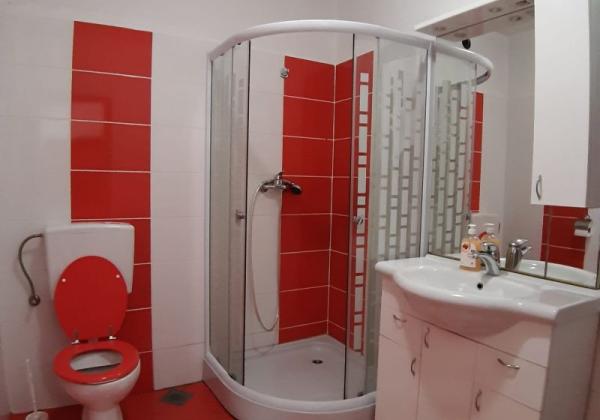 Chorvátsko - Apartmán len 150m od mora 2x spálňa s výhľadom na more