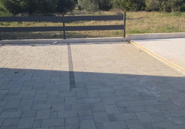 Chorvátsko - Novostavba apartmánu so zariadením len 350m od mora