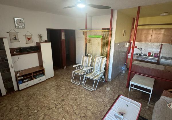 Chorvátsko - Vir - Na predaj samostatný dom s pekným pozemkom len 300m od mora!