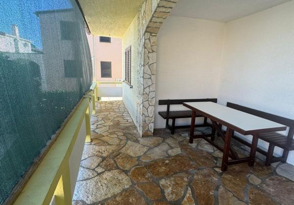 Chorvátsko - Vir - Na predaj samostatný dom s pekným pozemkom len 300m od mora!