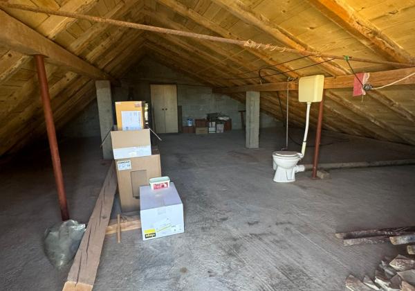 Chorvátsko - Vir - Na predaj samostatný dom s pekným pozemkom len 300m od mora!