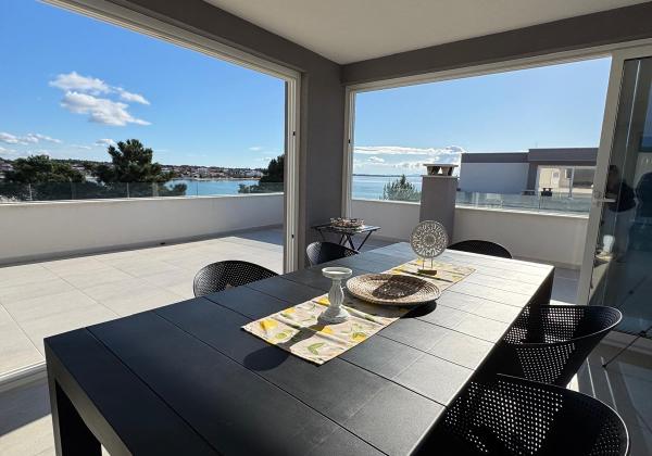 Chorvatsko - Novostavba zariadená len 30m od mora- Vir -Prezida