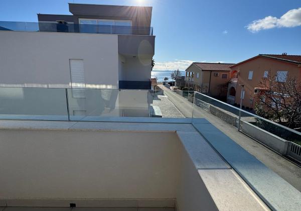 Chorvatsko - Novostavba zariadená len 30m od mora- Vir -Prezida