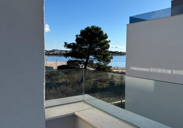 Chorvatsko - Novostavba zariadená len 30m od mora- Vir -Prezida