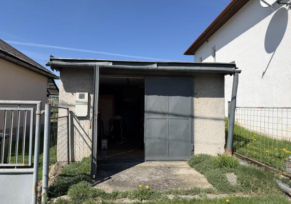 Šikovný domček s veľkou záhradou Brezno časť Zadné Halny