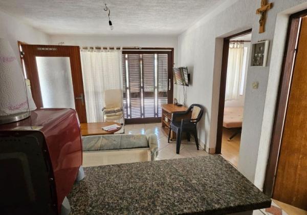 Chorvátsko na predaj: Apartmán s výhľadom na more na ostrove Vir
