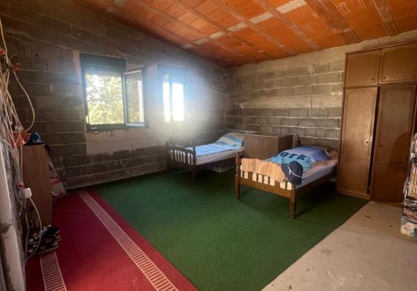 Na predaj dom so záhradou na ostrove Vir - Chorvátsko