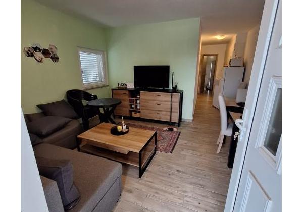 Chorvátsko ,ostrov Vir - Na predaj prízemný apartmán s terasou len 150 m od mora!