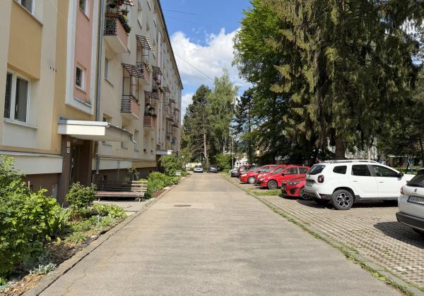 Útulný 2- izbový  byt v centre Brezna na predaj