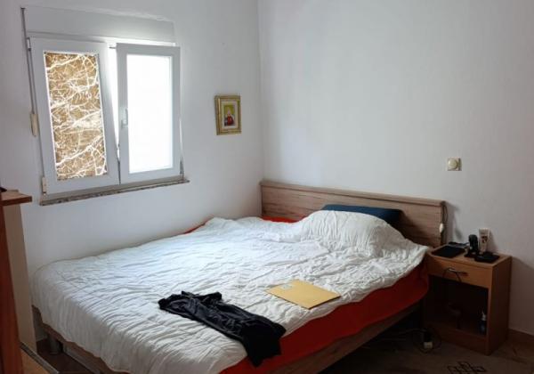 Chorvátsko - Na predaj rodinný  dom s dvoma apartmánmi na ostrove Vir