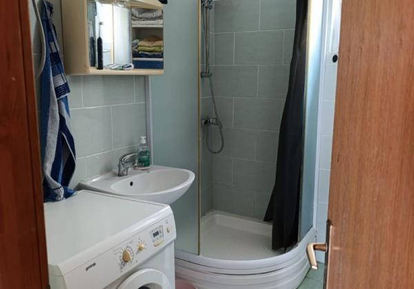 Chorvátsko - Na predaj rodinný  dom s dvoma apartmánmi na ostrove Vir