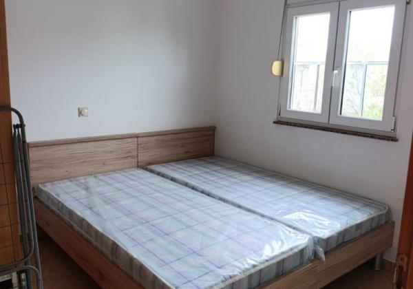Chorvátsko - Na predaj rodinný  dom s dvoma apartmánmi na ostrove Vir