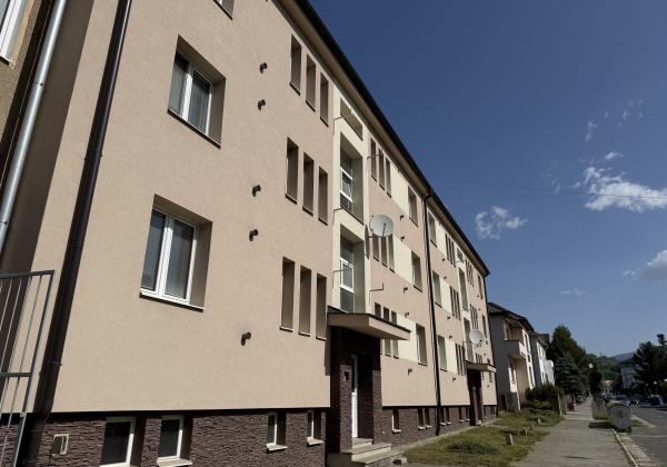 Exkluzívne na predaj - 2 izbový byt priamo v centre Brezna