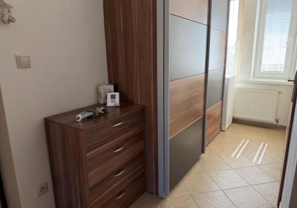 Exkluzívne na predaj - 2 izbový byt priamo v centre Brezna