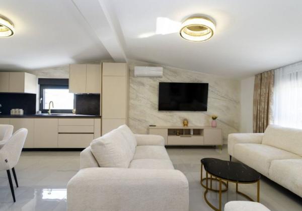 Chorvátsko- Moderný apartmán na ostrove Vir - Centrum