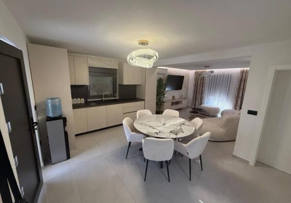 Chorvátsko- Moderný apartmán na ostrove Vir - Centrum