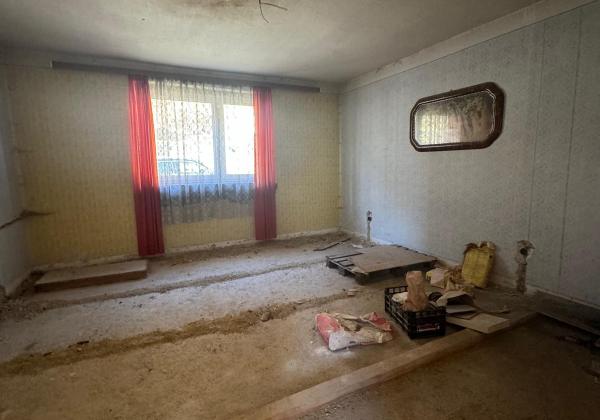 Na predaj dom - pozemok za výhodnú cenu v blízkosti Banskej Bystrice