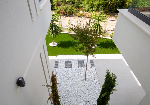 Exkluzívna novostavba, lokalita, špičková kvalita, 9 apartmánov s výhľadom na more