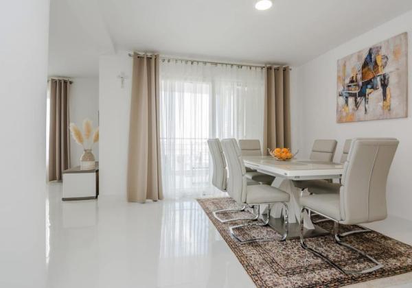Chorvátsko - Novostavba apartmánový dom s výhľadom na more len 250m od mora