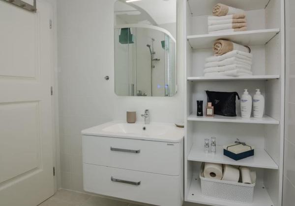 Chorvátsko - Novostavba apartmánový dom s výhľadom na more len 250m od mora