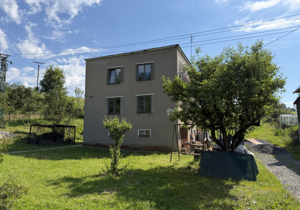 --Znížená cena -- Rodinný dom na predaj Brezno - Mazorníkovo