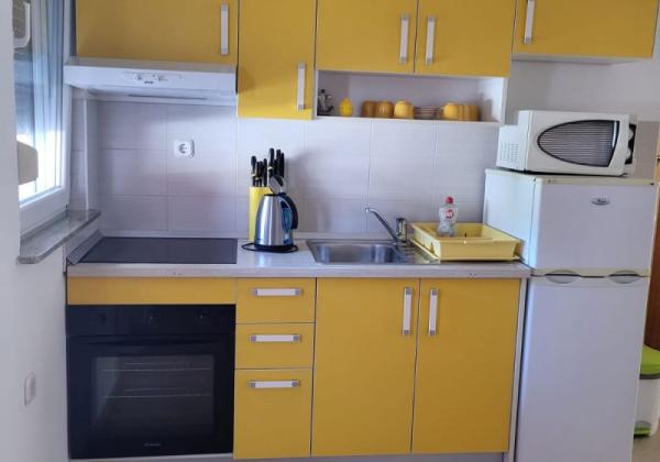 Chorvátsko - Na predaj apartmán v druhej rade od mora