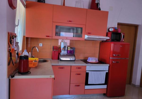 Chorvátsko - Na predaj apartmán v druhej rade od mora