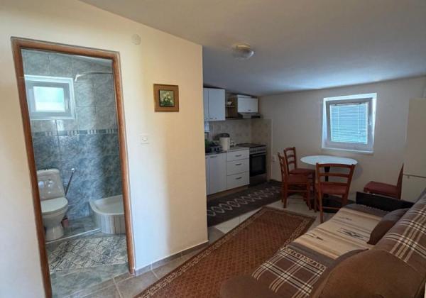 Chorvátsko - Dom 3x apartmán len 400m od mora