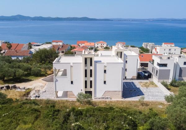 Novostavba apartmán s výhľadom na more, 150m od mora v Chorvátsku - Zadar- Kožino
