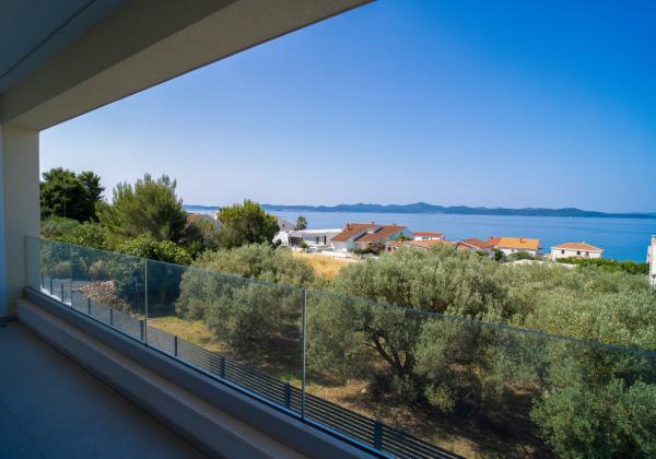 Novostavba apartmán s výhľadom na more, 150m od mora v Chorvátsku - Zadar- Kožino