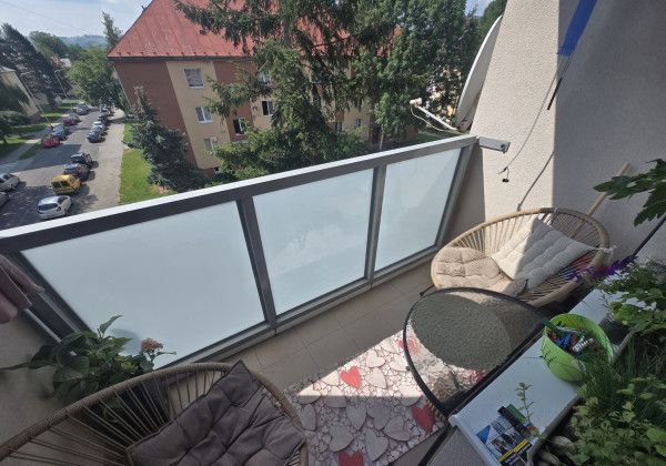 REZERVOVANÉ !!! Ponúkame na predaj priestranný 3-izbový byt v centre mesta – Malinovského ulica