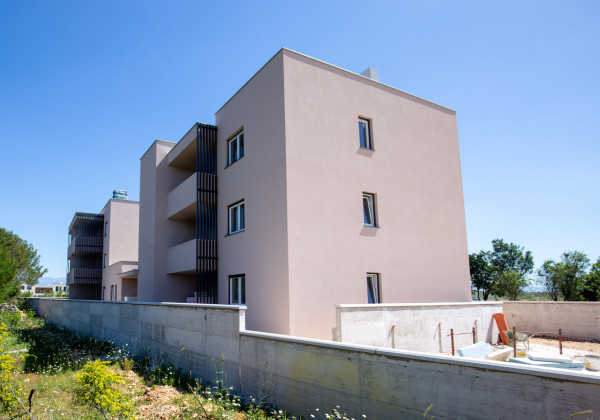 Chorvátsko- Novostavba apartmánov v Zatone