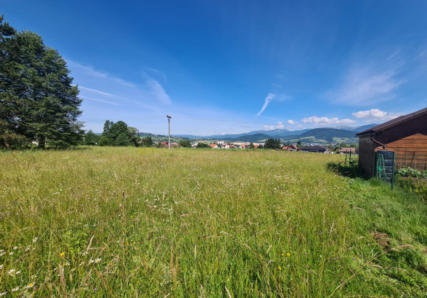 Stavebné pozemky s výhľadom na Nízke Tatry – Brezno (805 m² a 950 m²)