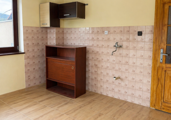 Znížená cena - rodinný dom v horehronskej obci Polomka - PREDAJ
