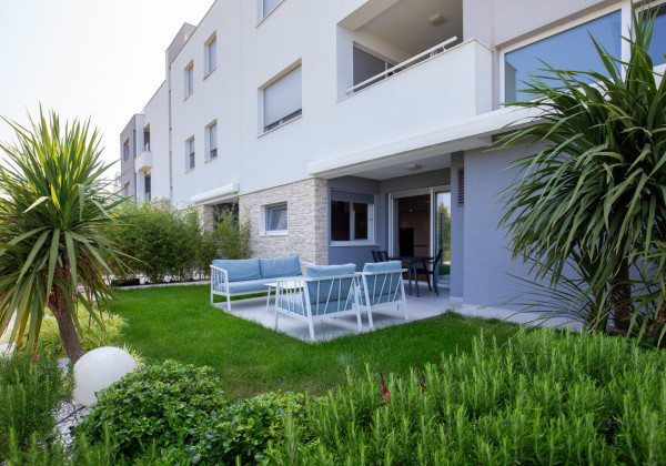 Chorvátsko - Luxusný Apartmán pri Mori so Záhradou a Garážou – Zadar, Diklo