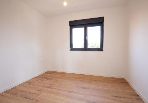 Novostavba apartmánu len 150m od mora, 77 m2, výhľad na more ,Chorvátsko- Privlaka