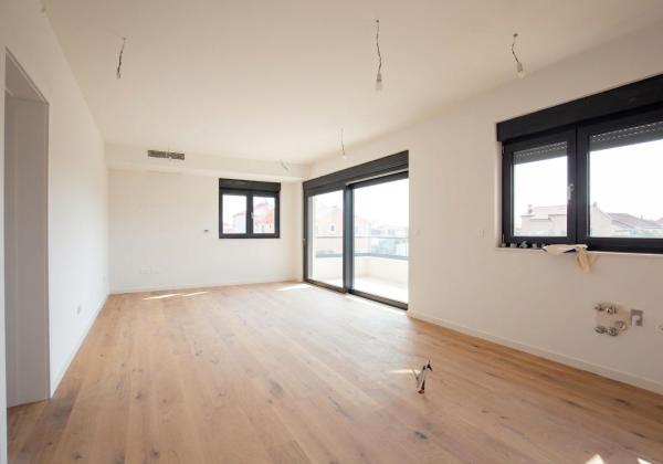 Novostavba apartmánu len 150m od mora, 77 m2, výhľad na more ,Chorvátsko- Privlaka