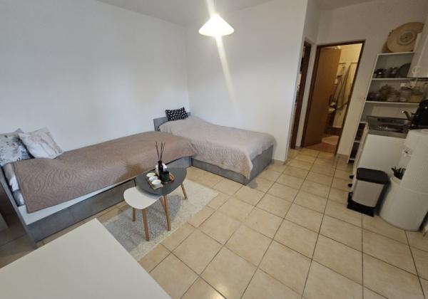 Chorvátsko -  Apartmán v prvej rade od mora za top cenu