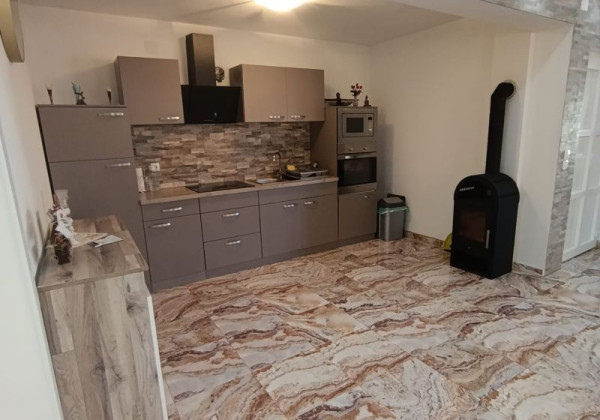 Chorvátsko -ostrov Vir - Na predaj útulný kompletne zariadený apartmán