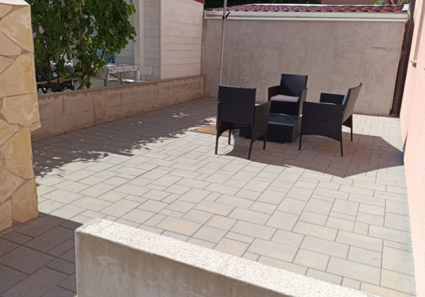 Chorvátsko -ostrov Vir - Na predaj útulný kompletne zariadený apartmán