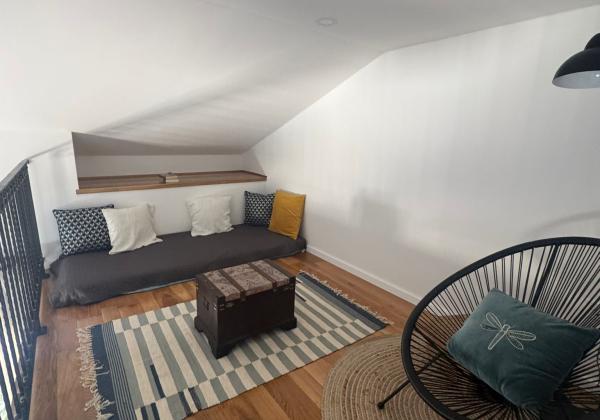 Chorvátsko, ostrov Vir : Na predaj apartmán s galériou a záhradou – len 80 m od mora