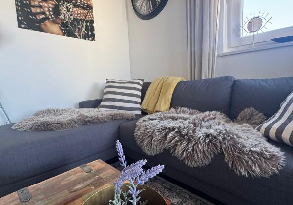 Chorvátsko, ostrov Vir : Na predaj apartmán s galériou a záhradou – len 80 m od mora