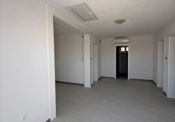 Chorvátsko - Apartmán 3x spálňa s garážou len 80m od mora