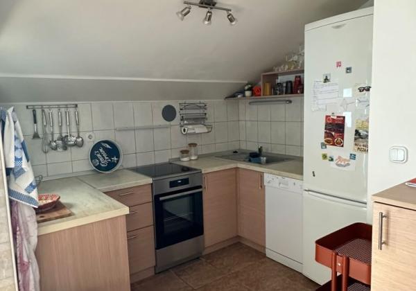 Chorvátsko, Zaton - Na predaj zariadený apartmán s výhľadom na more!