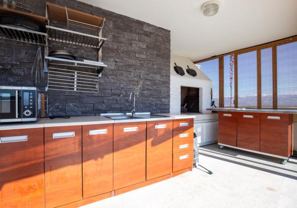 Chorvátsko - PENTHOUSE 72 m² S VEĽKOU STREŠNOU TERASOU A PANORAMATICKÝM VÝHĽADOM NA MORE