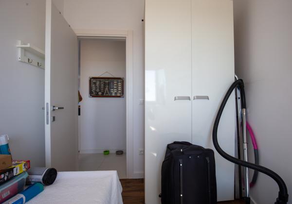 Chorvátsko - PENTHOUSE 72 m² S VEĽKOU STREŠNOU TERASOU A PANORAMATICKÝM VÝHĽADOM NA MORE