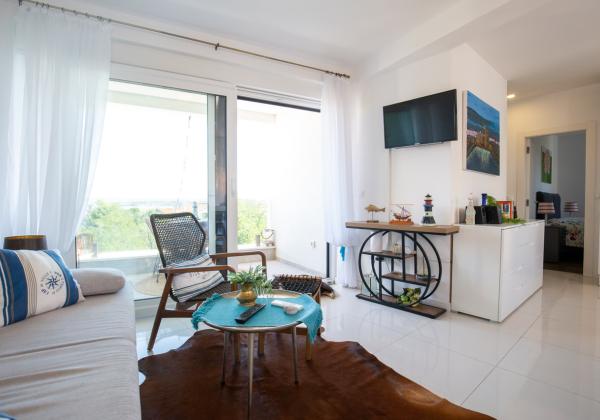 Chorvátsko - PENTHOUSE 72 m² S VEĽKOU STREŠNOU TERASOU A PANORAMATICKÝM VÝHĽADOM NA MORE