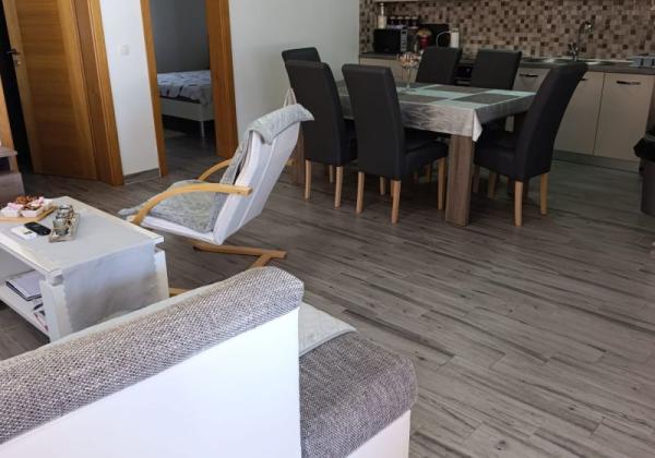 Chorvátsko- Apartmán so záhradou blízko mora