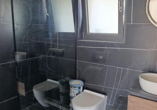 Chorvátsko - Novostavba apartmánu so záhradou a výhľadom na more